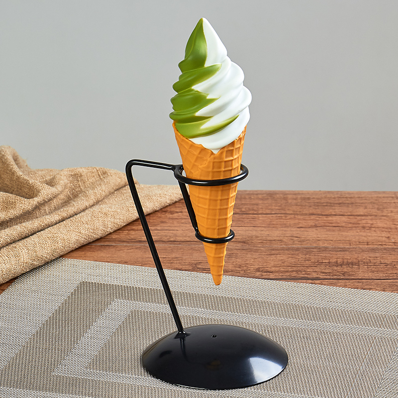 Model Kerucut Es Krim Plastik  - Party Games Graduation ulasan dan harga