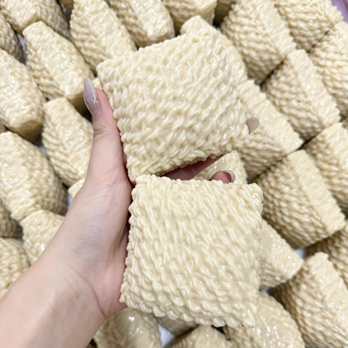 Mie Goreng Renyah, Bola Stres  - Party Games Shop ulasan dan harga